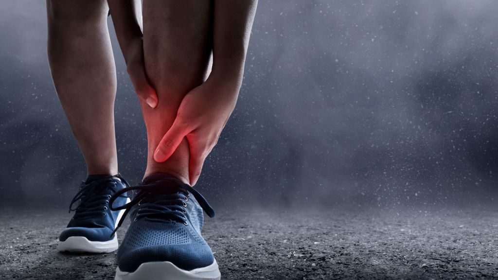 Unlocking Relief: Arnica, Vitamin, Joint, and Muscle Cream Therapy for Pinched Nerve Comfort